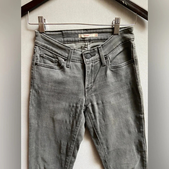 Levi’s 711 low rise skinny distressed black denim jeans Sz  26 - Picture 4 of 9